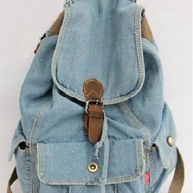 Retro Light Style Travel Woman Backpack