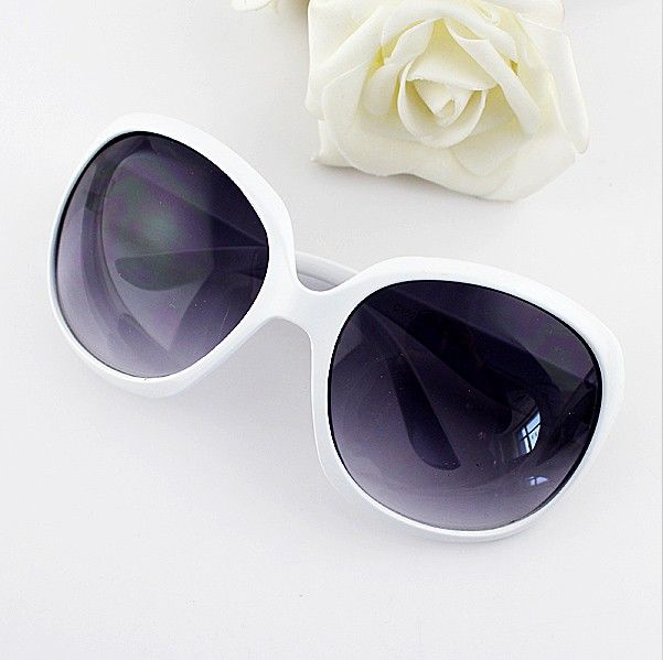 Vintage Round Lenses Retro Girl White Sunglasses