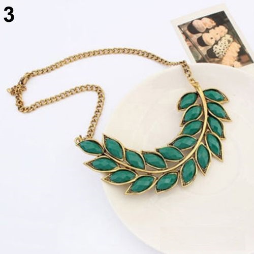 Statement leaves casual outfit green woman necklace