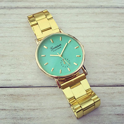 Gold Toned Alloy Band Woman Classy Formal Night Out Dress Fashion Evening Girl Green Face Watch
